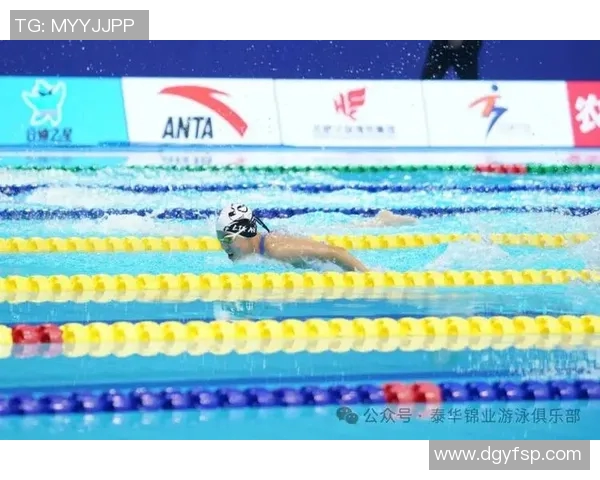 蝶泳比赛：挑战速度与技巧的极限，展现水中飞翔的优雅与力量