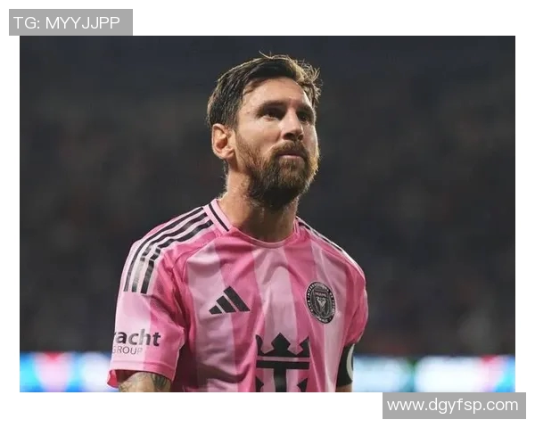 梅西加盟迈阿密国际后首度亮相 展示惊人状态引发球迷热议